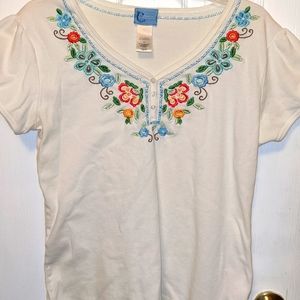 Ladies white embroidered t-shirt, size L, Classic Elements brand